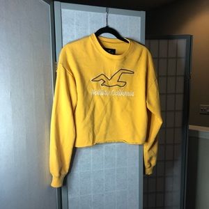 Hollister yellow sweatshirt
